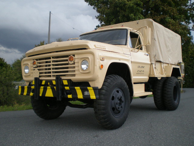Ford F700 US Army Truck